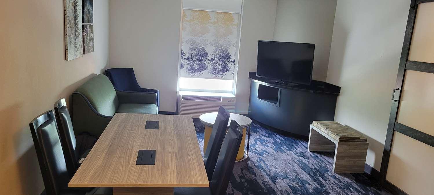 Best Western Plus Beckley Inn Екстер'єр фото