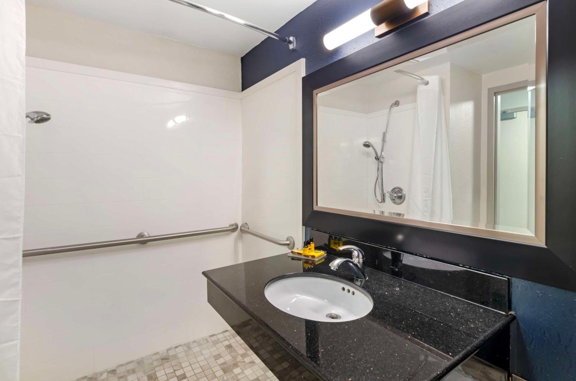 Best Western Plus Beckley Inn Екстер'єр фото