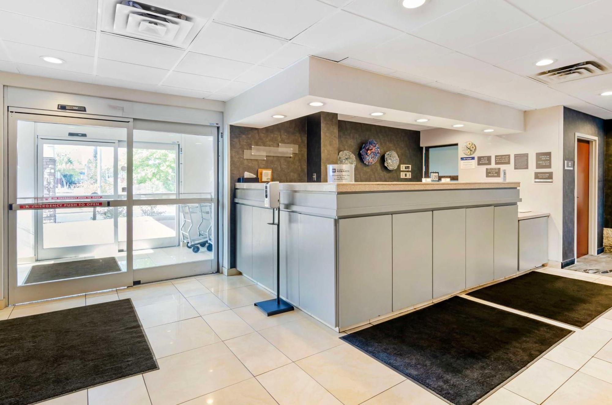 Best Western Plus Beckley Inn Екстер'єр фото